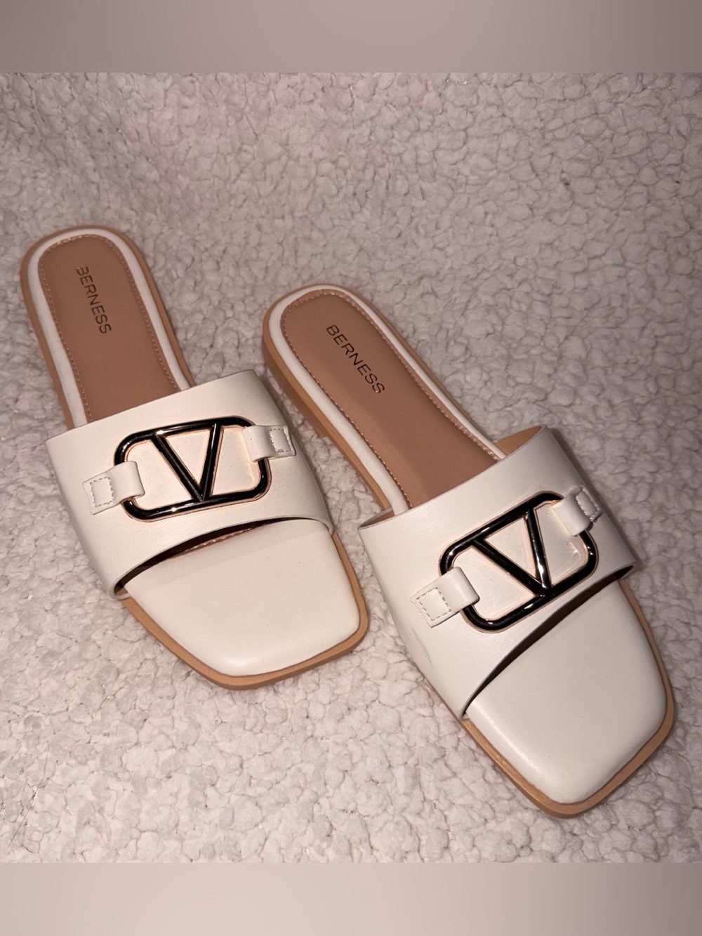 Berness White Sandal with Rose Gold Accent